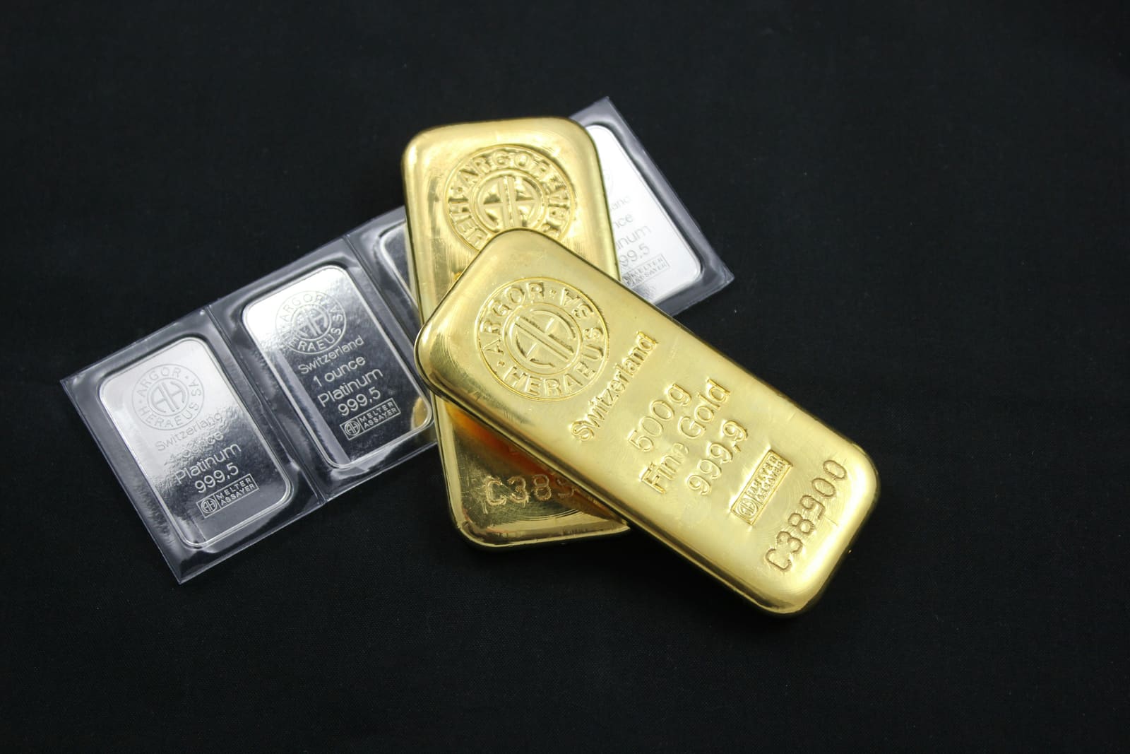 سبائك ذهب وفضة — سعر الذهب اليوم